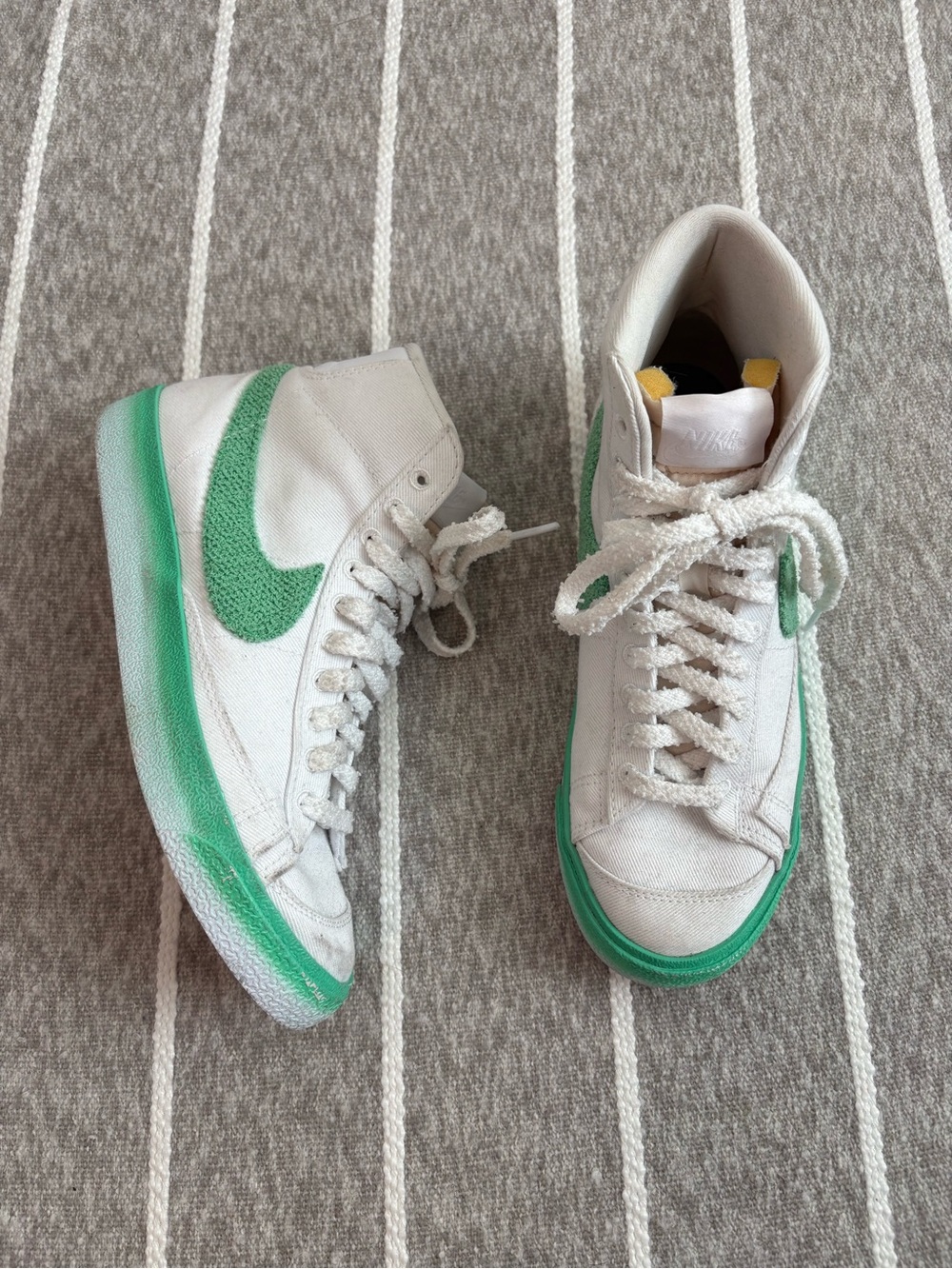 Nike Blazer Mid '77 Chenille Swoosh Sneakers in Green Fade